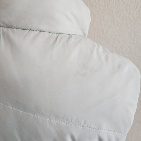 Crew Clothing Tailored Fit Down Feather Blend Quilted Reversible Puffer Vest 10 - Picture 8 of 12